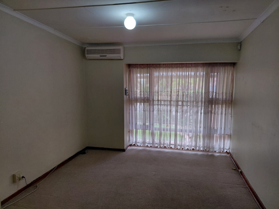 3 Bedroom Property for Sale in Pellissier Free State
